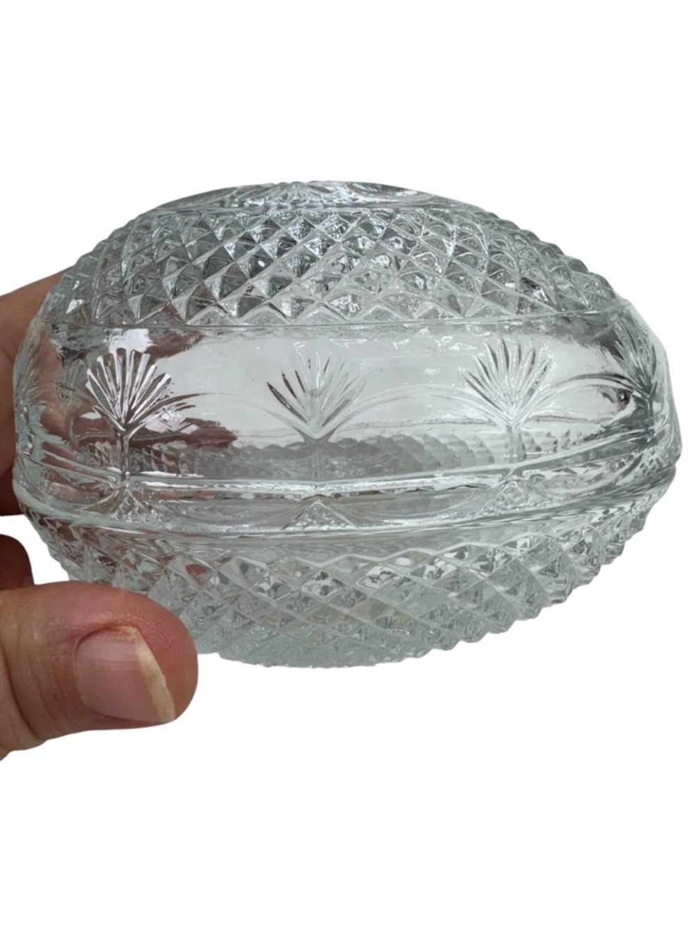 aTiara Exclusives by Fostoria Crystal Egg Trinket Dish Covered candy EASTER